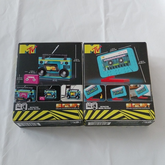 Brickcraft MTV Retro Builds: Blue Boom Box & Cassette Brick Building Kits - Picture 6 of 6